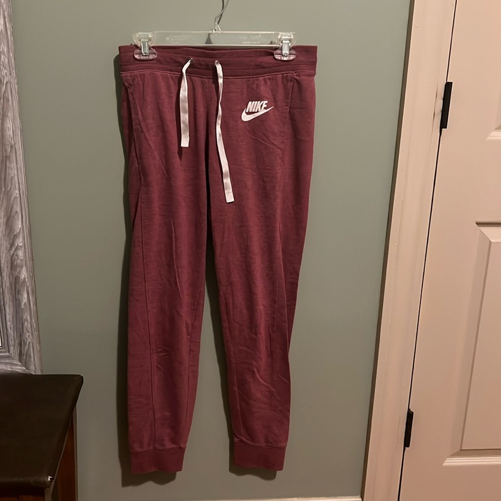 Brand: Nike, Size: small, Color: pink